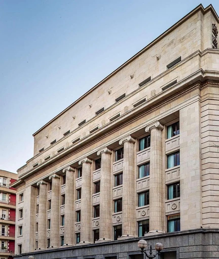 Отель Radisson Collection Бильбао 5*,