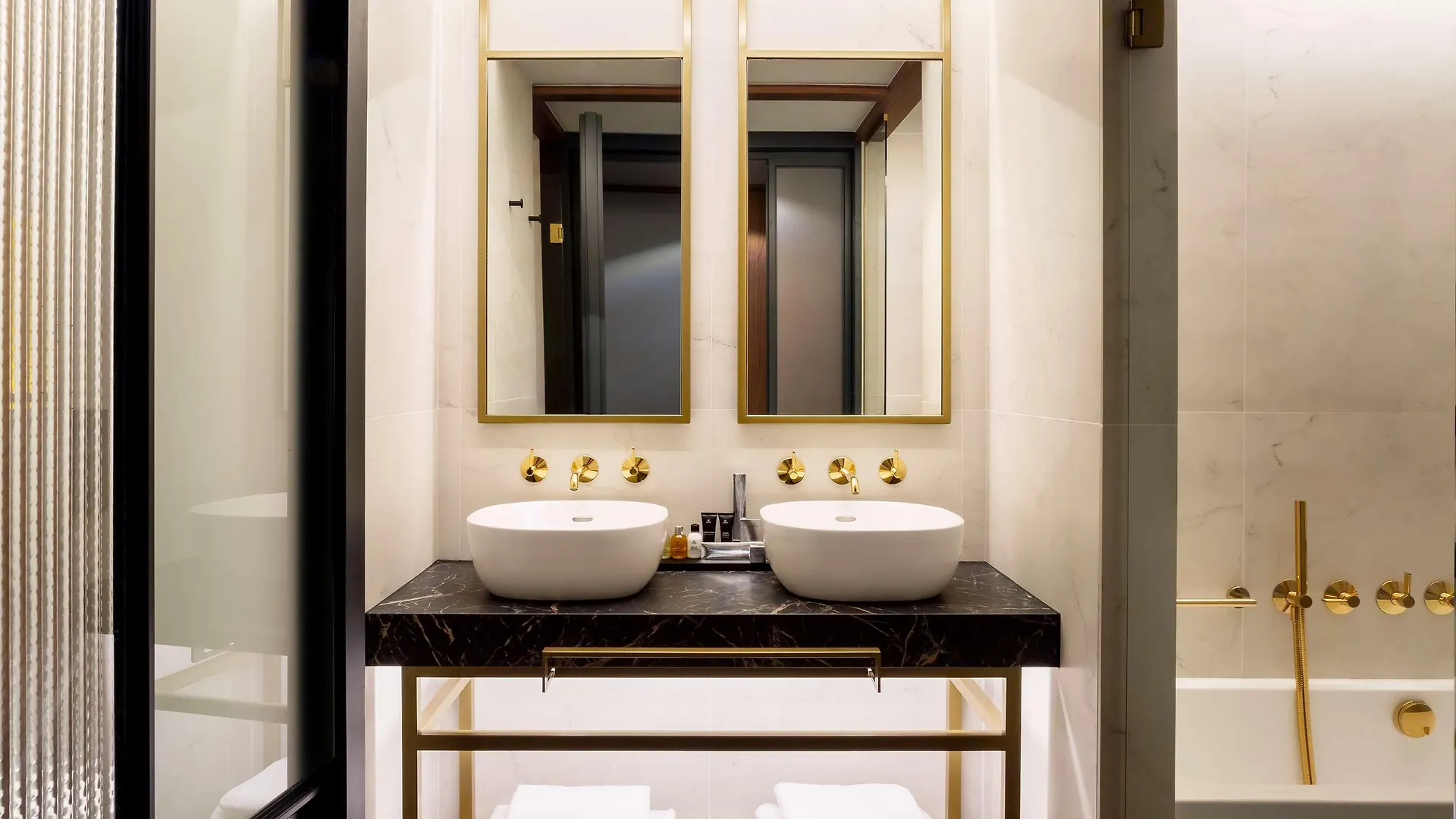 Radisson Collection Bilbao Otel